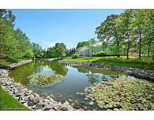 Not A Slam Dunk! Even With A $8M Price Chop, Michael Jordan's Chicago-area Mansion Still Lingers
