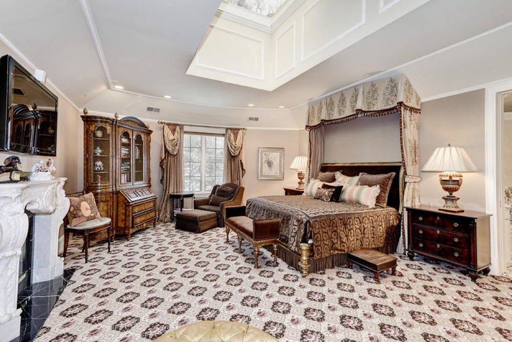 Found on Trulia: Your Own Personal “White House” - Trulia&#039;s Blog - Real