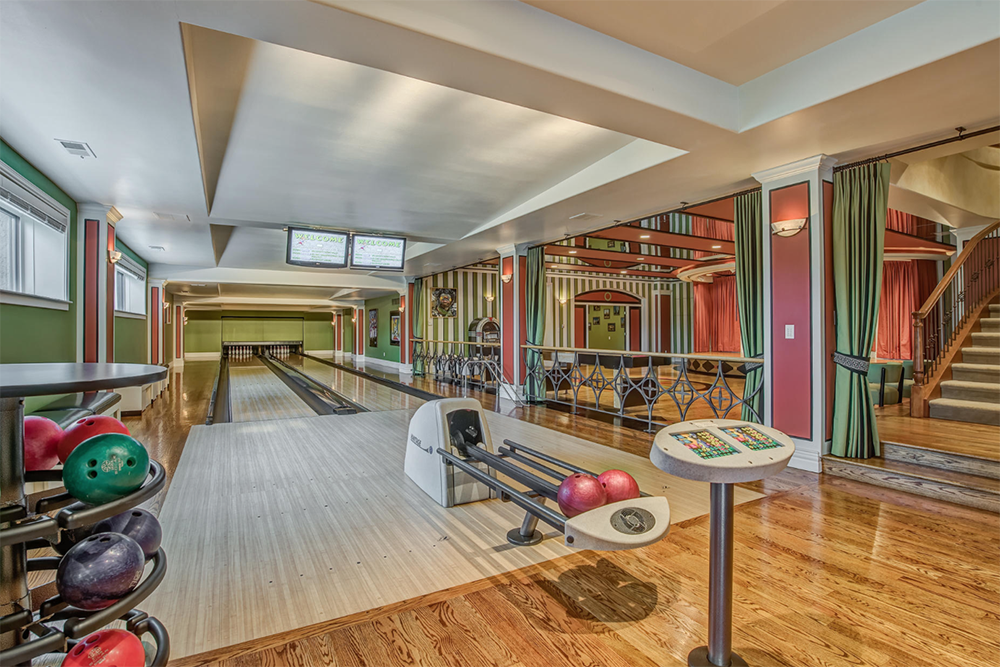 July2015 Trulia 14 Homes for Sale With Bowling Alleys HERO