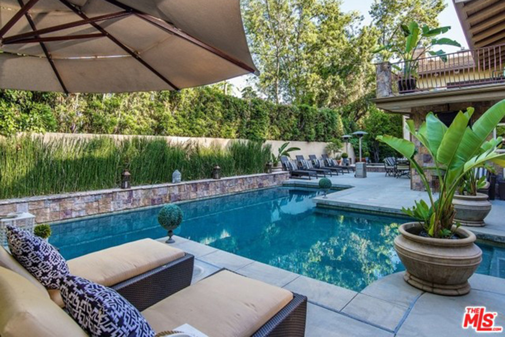 Nick Lachey And Vanessa Minnillo List House In Encino CA Celebrity