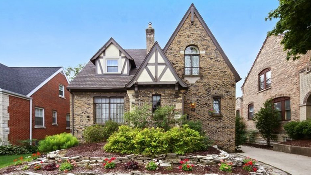 9 Tudor Houses For Sale Real Estate 101 Trulia Blog