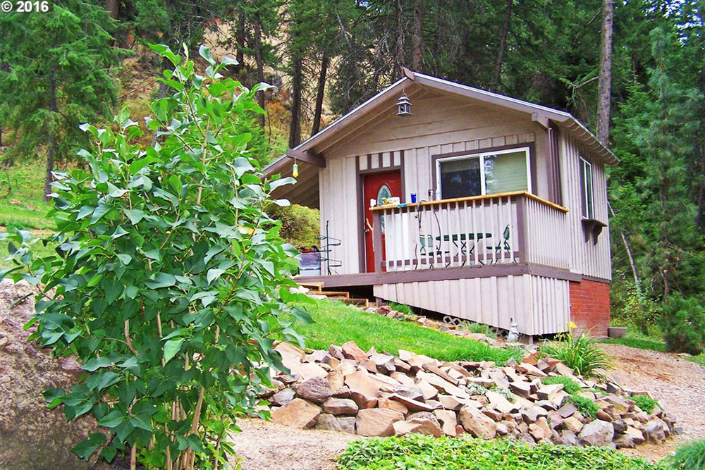 Home In The Mountains tiny mountain houses for sale — life at home — real estate 101 Home In The Mountains tiny mountain houses for sale — life at home — real estate 101
