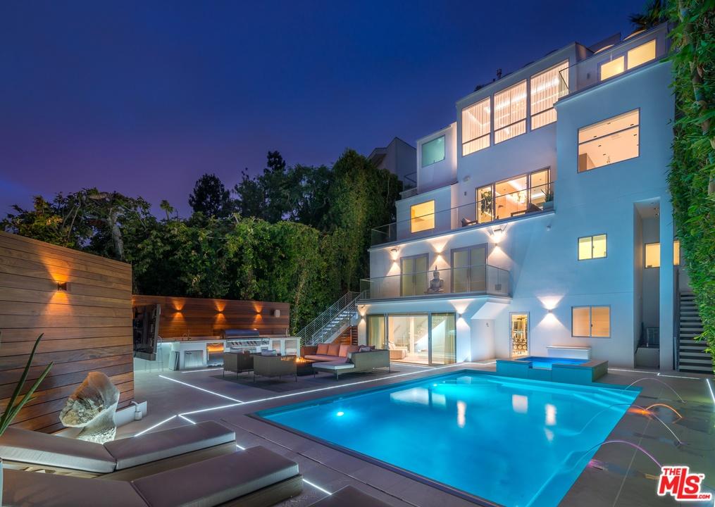 Stop Right Now Mel B Listed Her Hollywood Hills Condo for 8.995