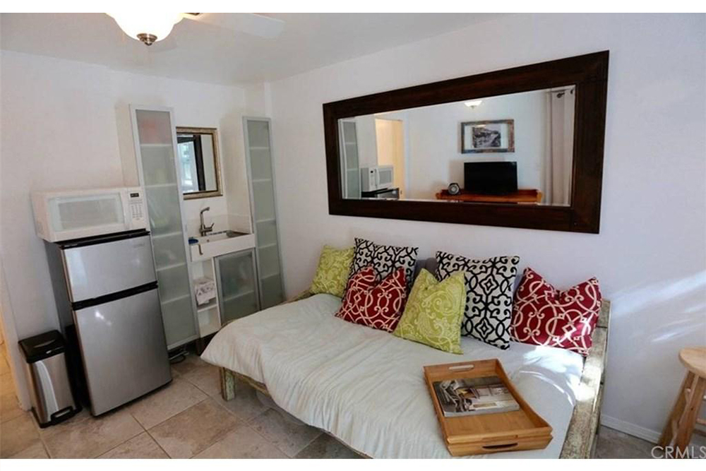 Cozy and Convenient: Small Apartment for Rent