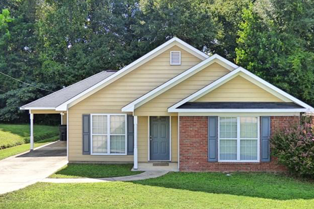 6 Homes For Sale Under 100K On Trulia Life At Home Trulia Blog   House For Sale In Phenix City Al 050217 Inline 