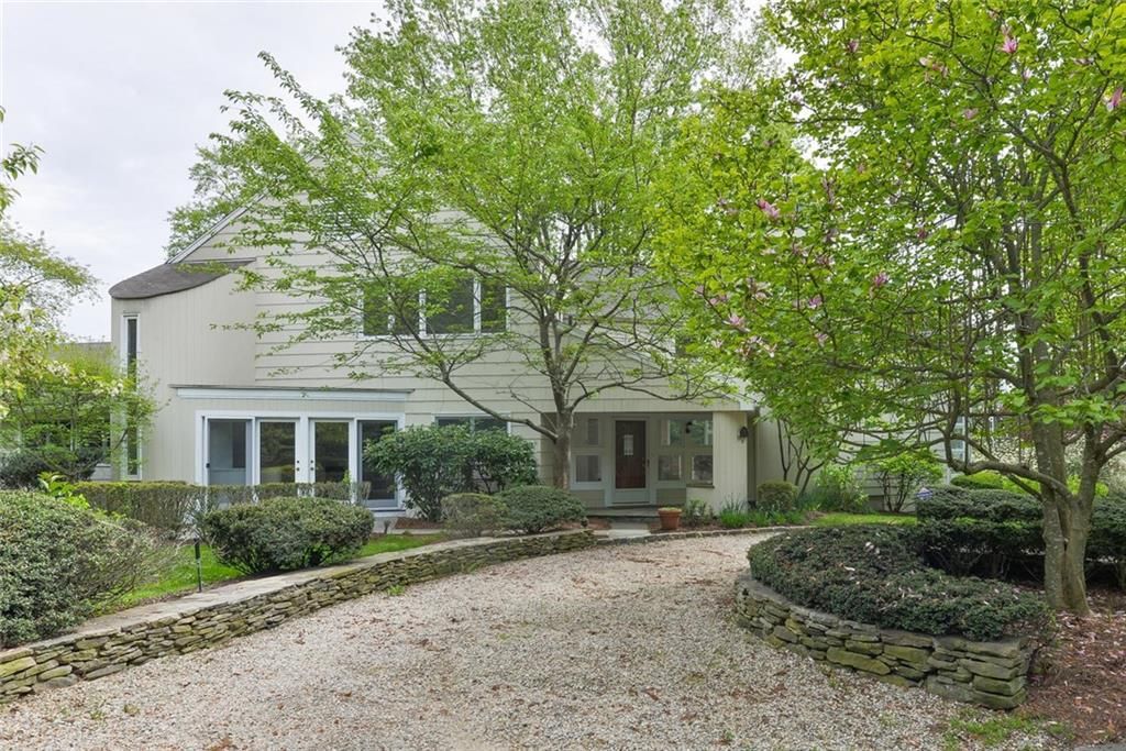 Harvey Weinstein Sells His Connecticut Home And Lists Hamptons Estate